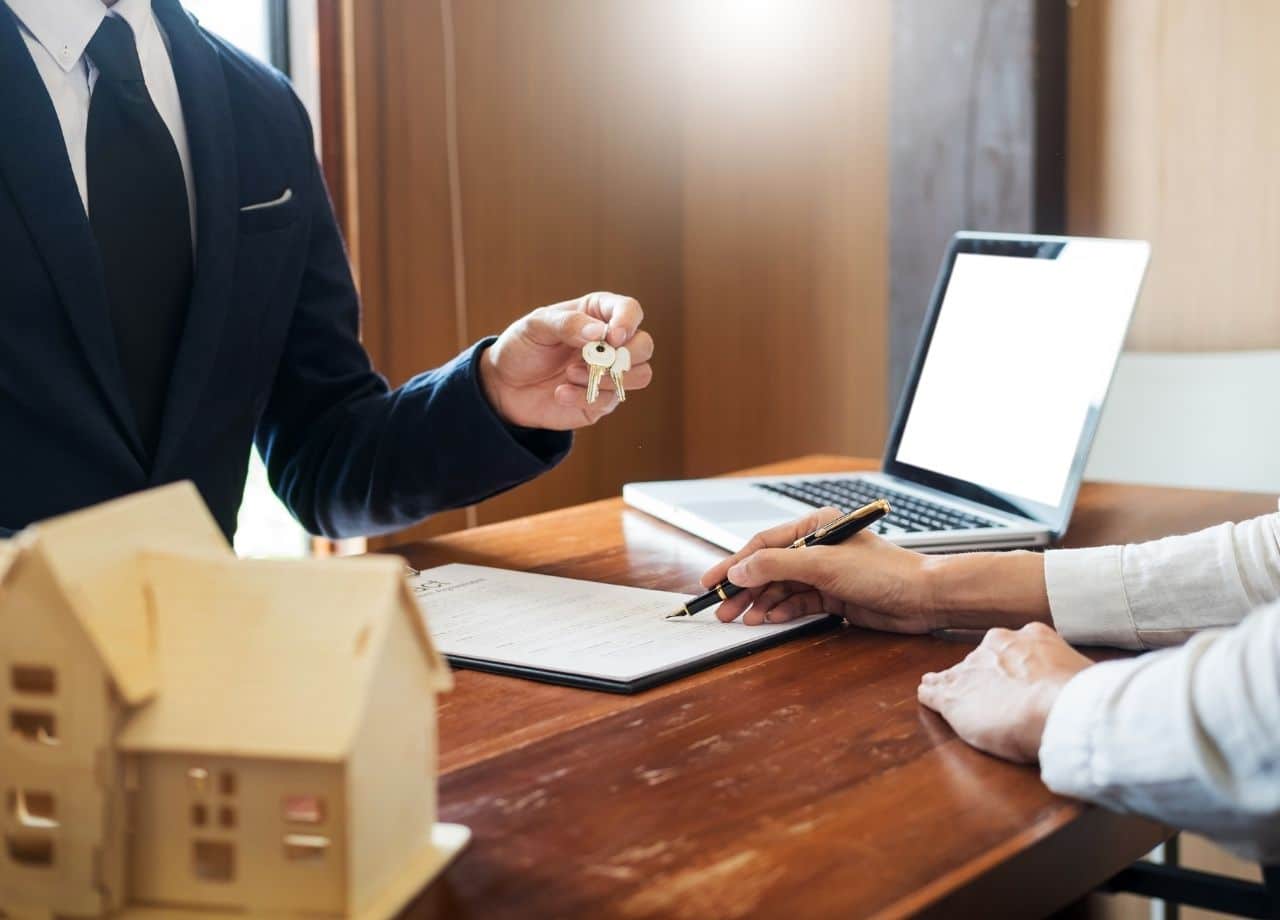 Pest Share vs Traditional Pest control